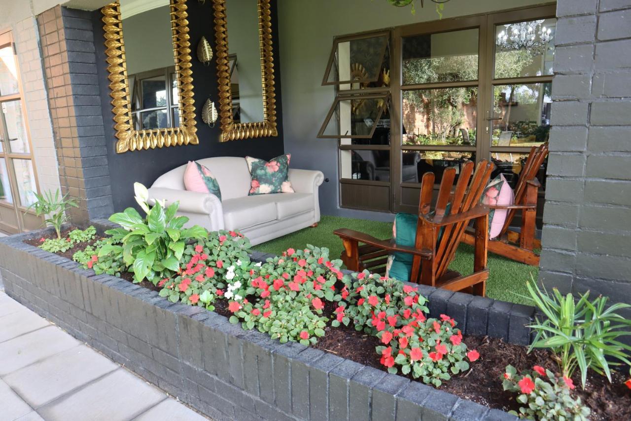 Villa Grande Luxury Accommodation Welkom Exterior foto